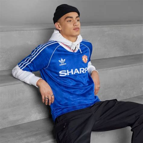 manchester united outfit adidas